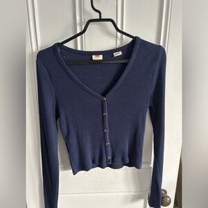 Levi’s Long-sleeve (XS)